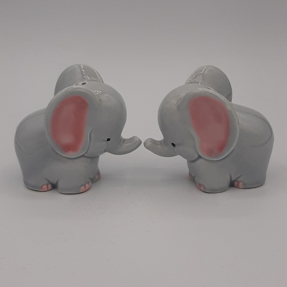 Vintage Adorable Elephant Salt & Pepper Shakers Gift Craft Korea Original Sticke - Picture 2 of 8